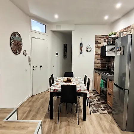 Antoinette Maison דירה