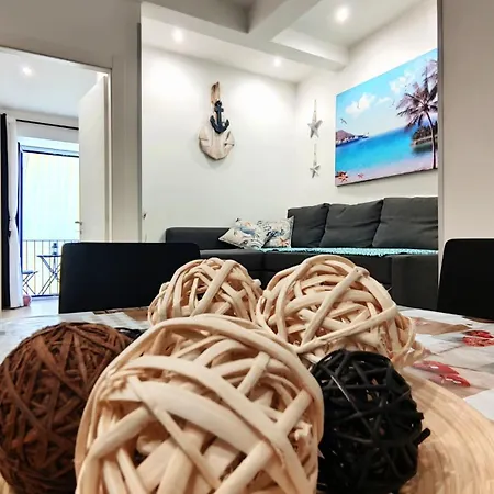 Antoinette Maison צ'פאלו