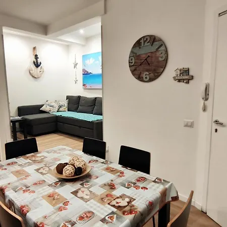 Antoinette Maison * צ'פאלו