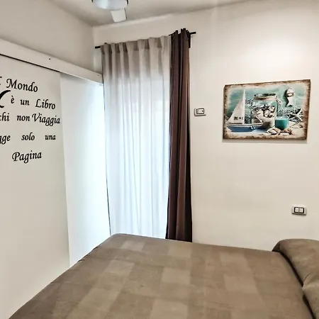 Antoinette Maison Cefalù