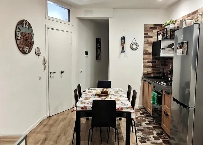 Antoinette Maison Appartement