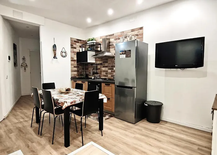 Antoinette Maison * Cefalù