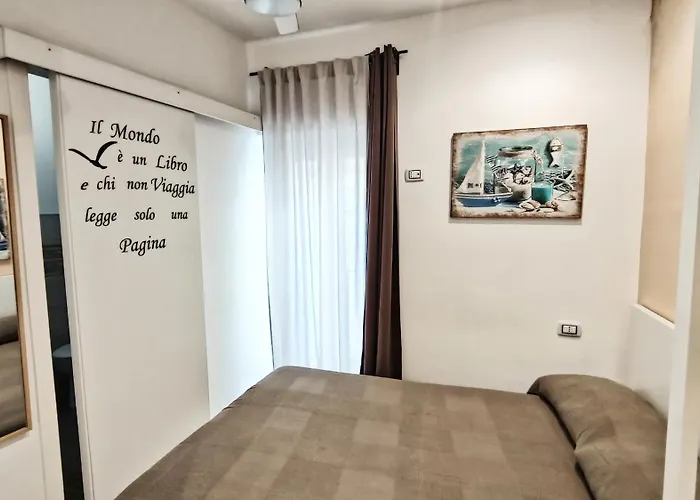 Antoinette Maison Cefalù